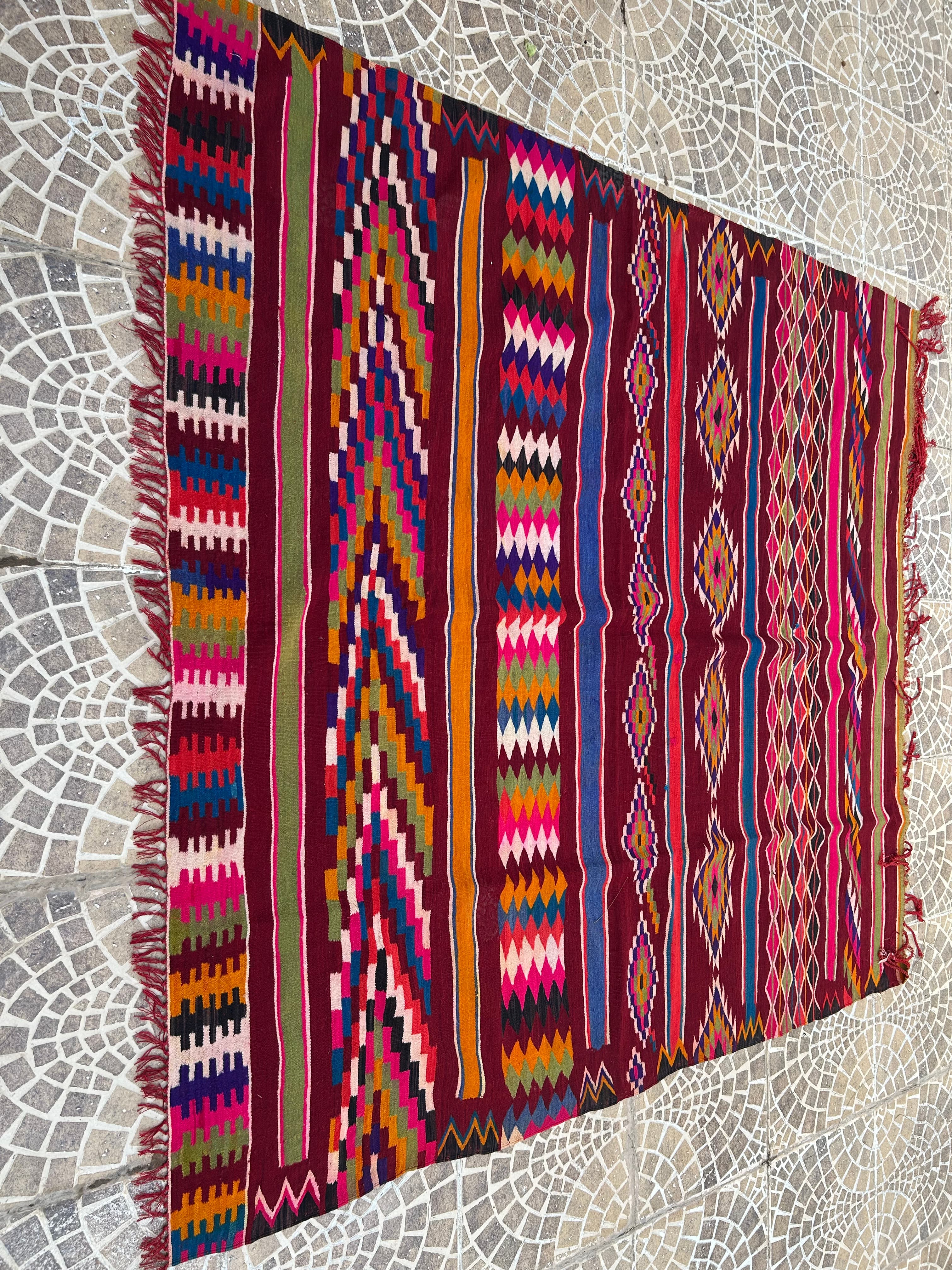 Multicolor Antique Wool Carpet